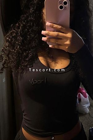 Khazala - Escort Girl Tours-ville