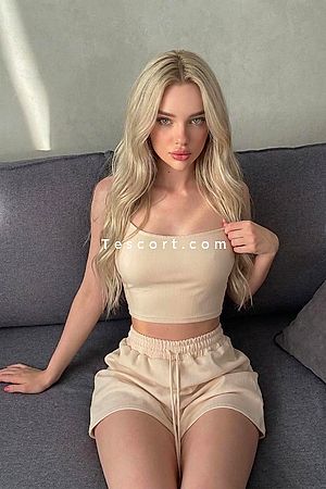 Sofia - Escort Girl Paris