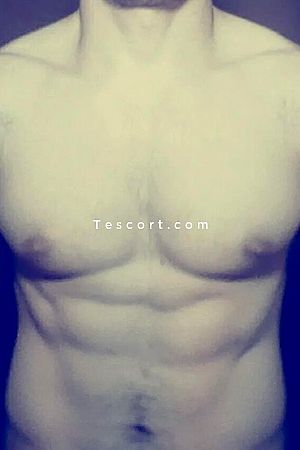 James - Paris Boy Escorts