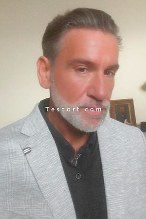 Elritano27 - Escort Boy Versailles