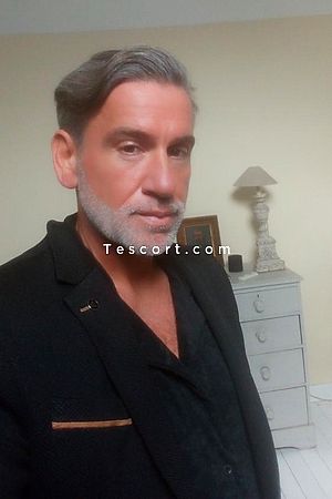 Elritano27 - Versailles Boy Escorts