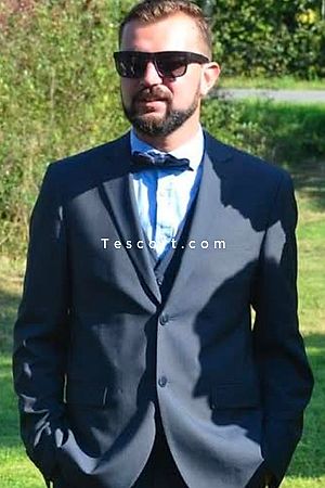 Nos44150 - Nantes Boy Escorts