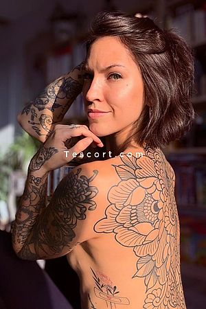 Emma - Bourg-En-Bresse Escorts