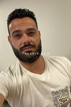 Antho13000 - Escort Boy Martigues