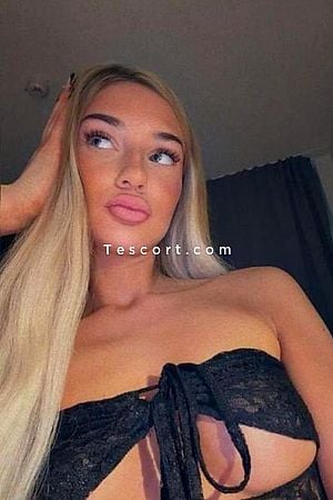 Vicky - Paris Escorts