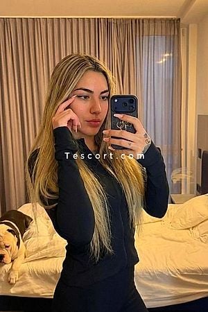 Romy - Escort Girl Paris