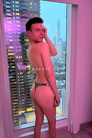 Ethanlux - Saint Tropez Boy Escorts