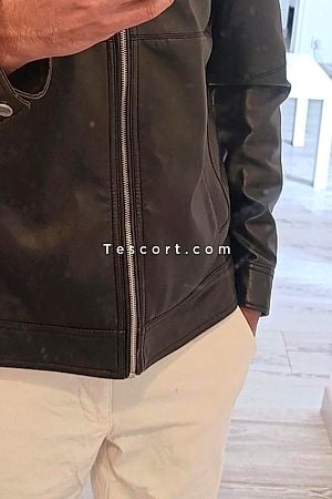 Aigle33 - Escort Boy Toulouse