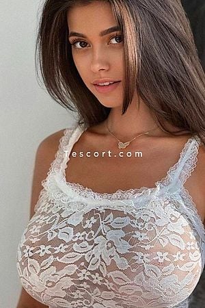 FILLE MAGNIFIQUE