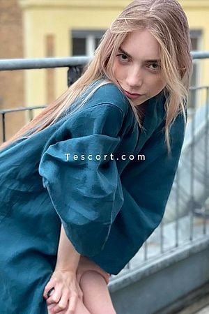 Sofya - Escort Girl Paris