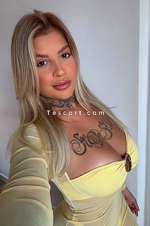 Julia - Antibes Escorts
