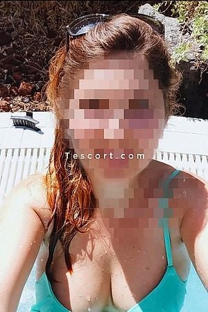 Cora - Agde Escorts
