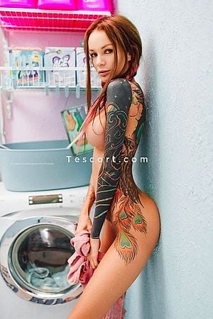 Roksi - Paris Escorts