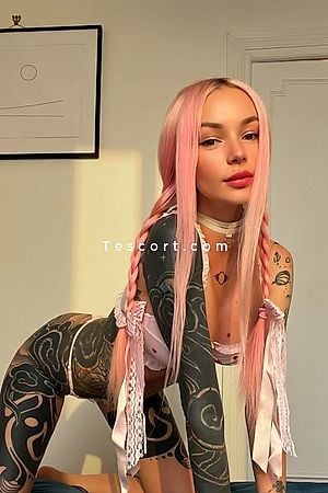 Roksi - Escort Girl Paris