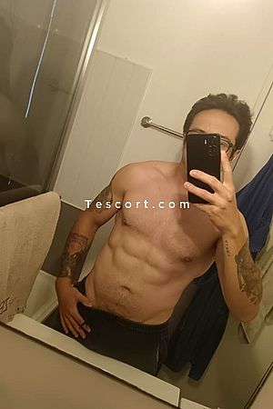 Andoni - Bayonne Boy Escorts