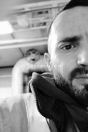 Julien292. Photo #2
