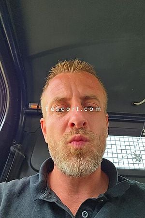 01Chris01 - Bourg-En-Bresse Boy Escorts