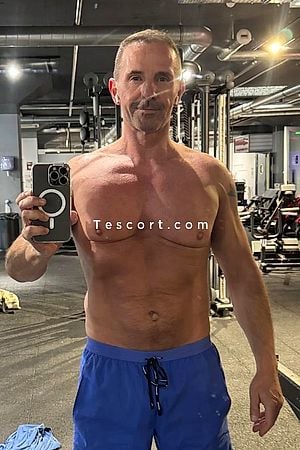 DAVID PERRY - Cannes Boy Escorts