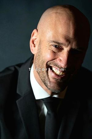 Adrien, Chef @ Your Pleasure - Nice Boy Escorts