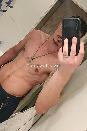 Laurent Compagnon - Versailles Boy Escorts