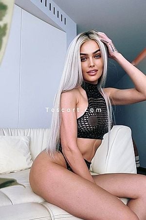 Elisa - Escort Girl Cannes