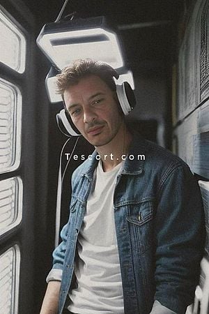Olivierro - Escort Boy Rennes