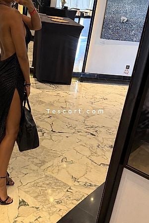 Carla - Créteil Escorts