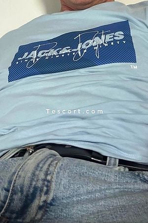 Frank XL Morbihan - Vannes Boy Escorts