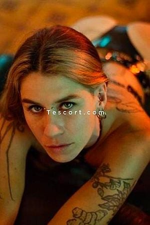 Scar - Escort Girl Paris