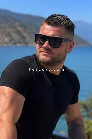 LucasOM - Toulon Boy Escorts