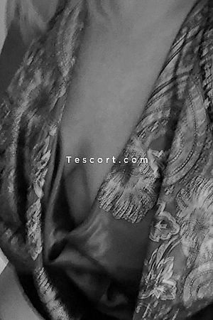 AnneAnne - Bourges Escorts
