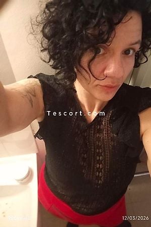 Maddy - Escort Girl Cenon