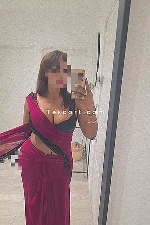 Kavita - Escort Girl Paris
