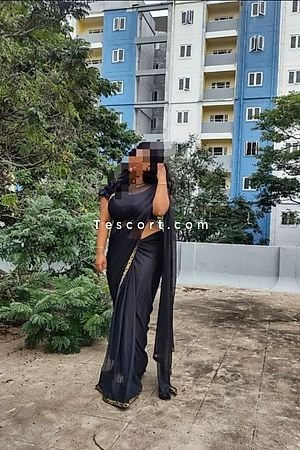 Kavita - Escort Girl Paris