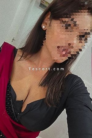 Kavita - Paris Escorts