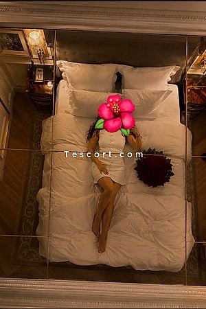 Lila - Escort Girl Paris