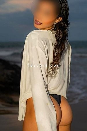 Maya - Paris Escorts