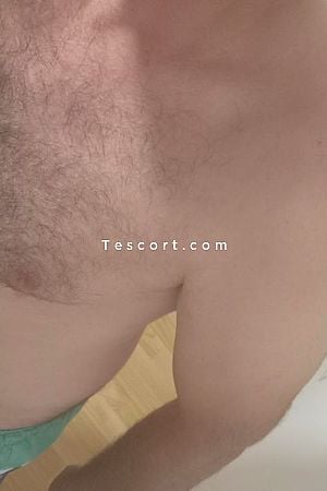 Toni - Escort Boy Saintes