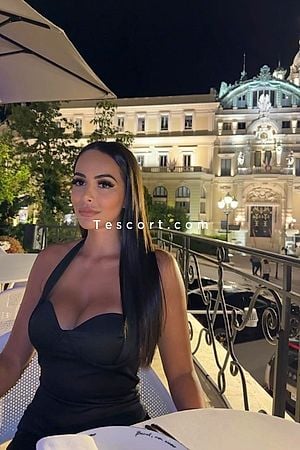 Kamila - Cannes Escorts
