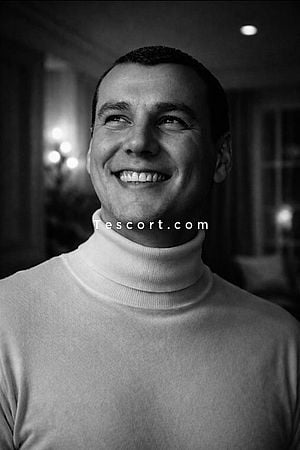 Greg - Escort Boy Saint Tropez