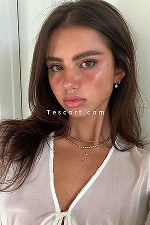 ANDRUS - Escort Girl Paris