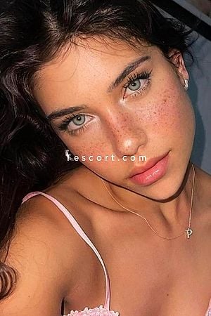 LONI - Escort Girl Paris