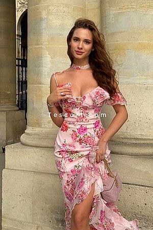 LORRAINE - Paris Escorts