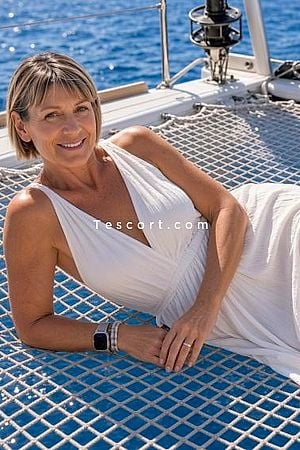Christine - Escort Girl Orange