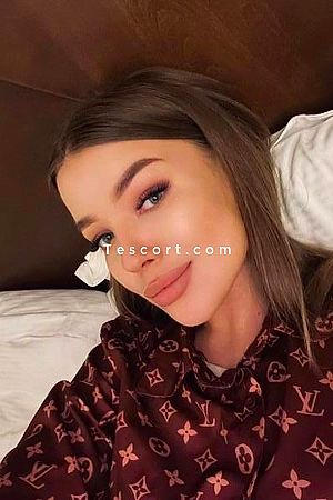 ANGIE - Escort Girl Paris