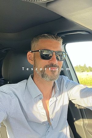 Max - Male escorts Nimes