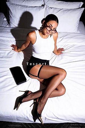 Monica Super - Paris Escorts