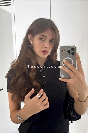 LILA - Escort Girl Paris