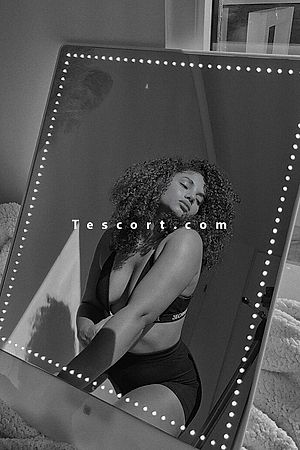 KHLOE-MASSAGE BIEN ÊTRE - Escort girl Narbonne