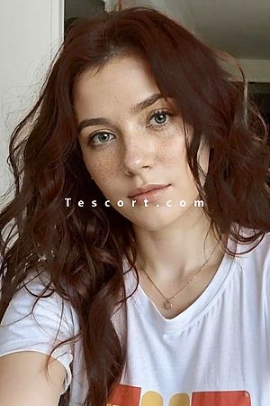 TIPPI - Paris Escorts